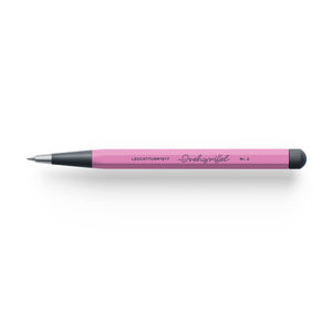 Leuchtturm1917 Bubblegum Drehgriffel Nr. 2 mechanical pencil on a white background